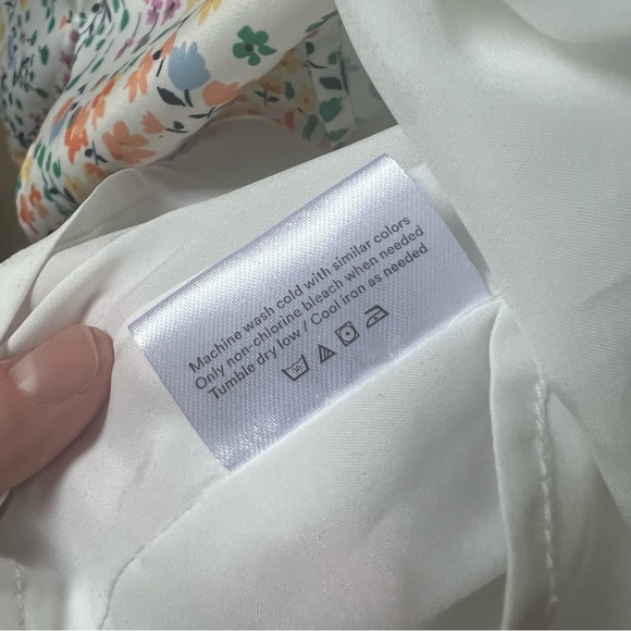 NWT Summersalt The Do-It-All Shirt Dress in Wildflower Fields Size Small - Picture 10 of 10